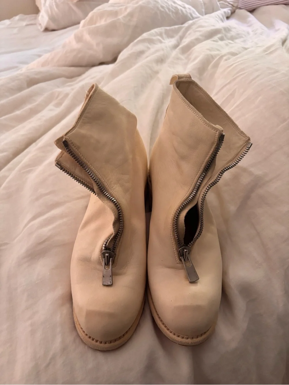 Guidi Cream Front-Zip Leather Ankle Boots